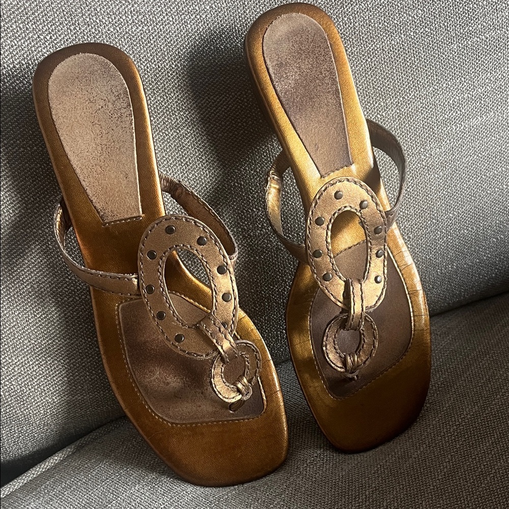 Elegant copper Leather Sandals